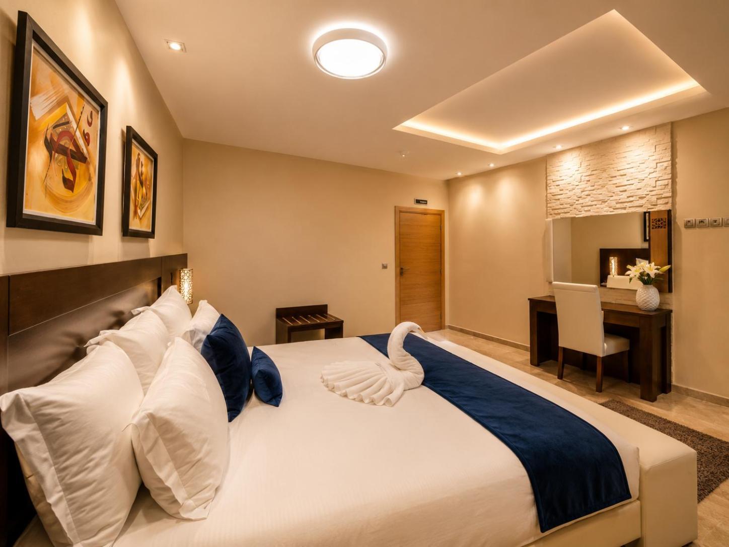 Deluxe Suite