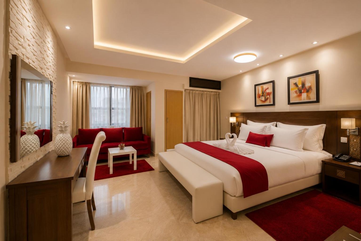 Deluxe Suite